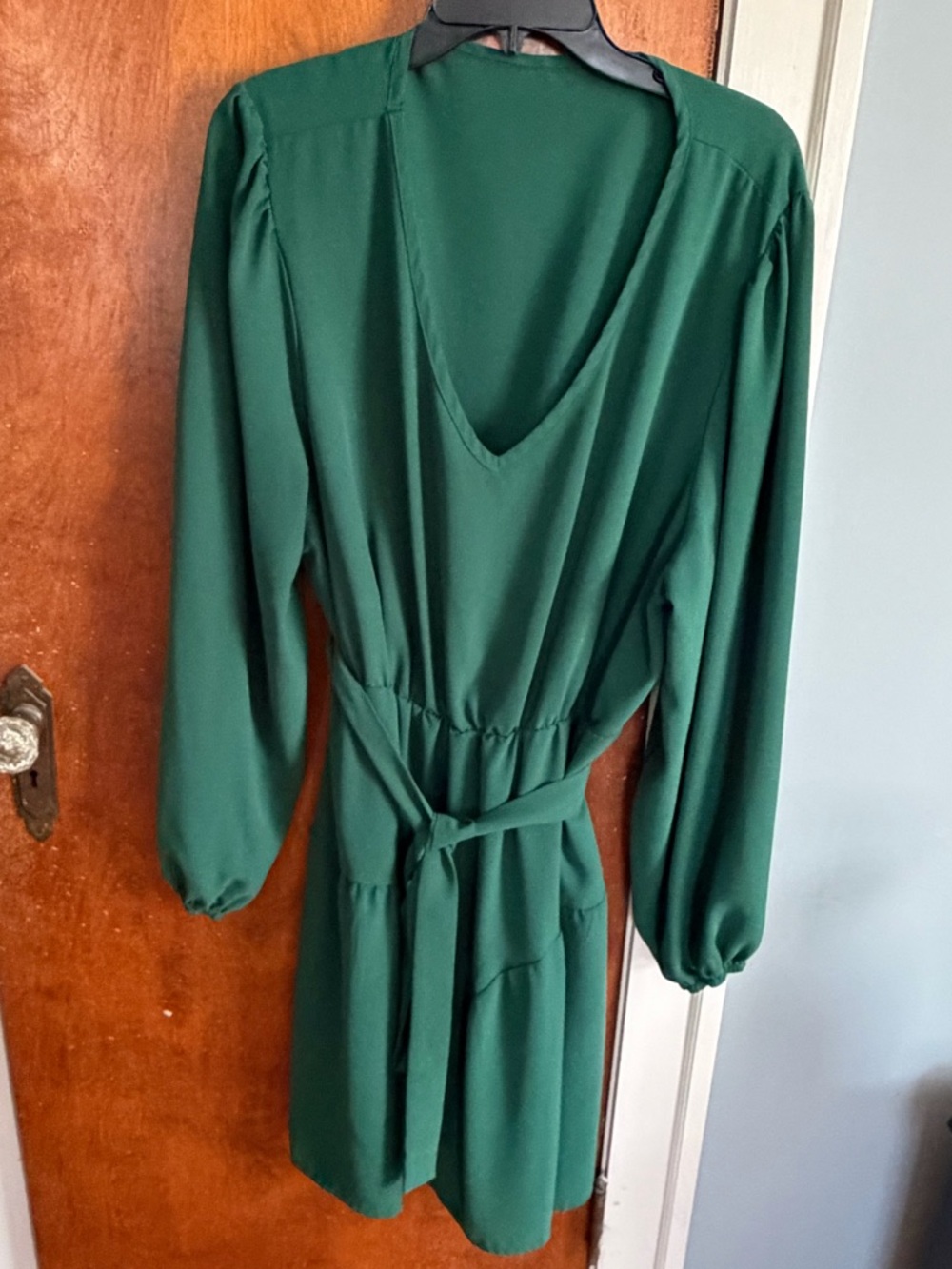 Deep Green V-Neck Long Sleeve Tie-Waist Dress